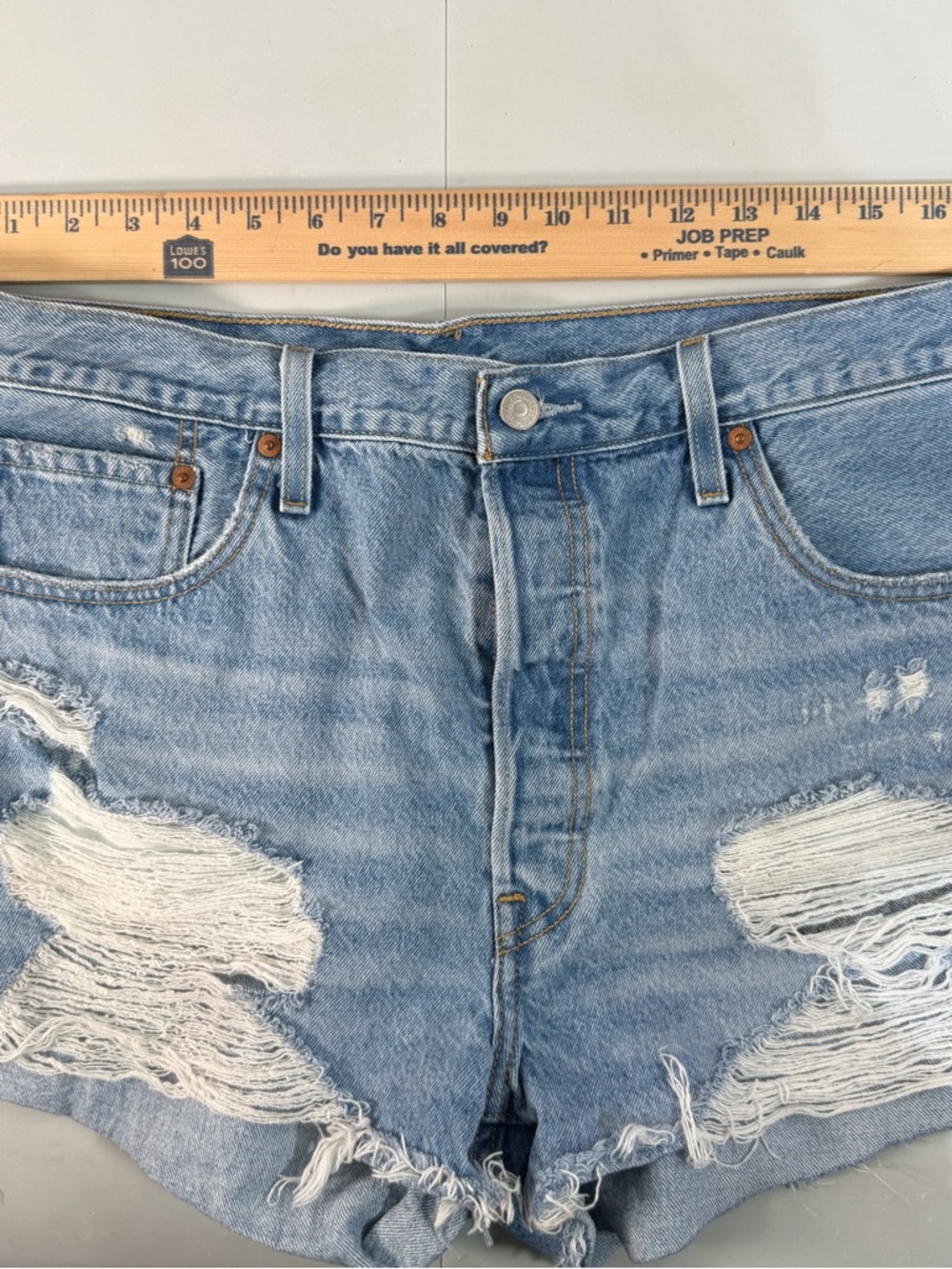 Levis 501 Women’s 34 High Rise Cut-Off Distressed Daisy Dukes Denim Jean Shorts - Picture 3 of 6